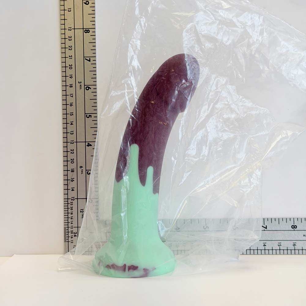 7" Eggplant Drip Silicone Dildo | Vault Sample