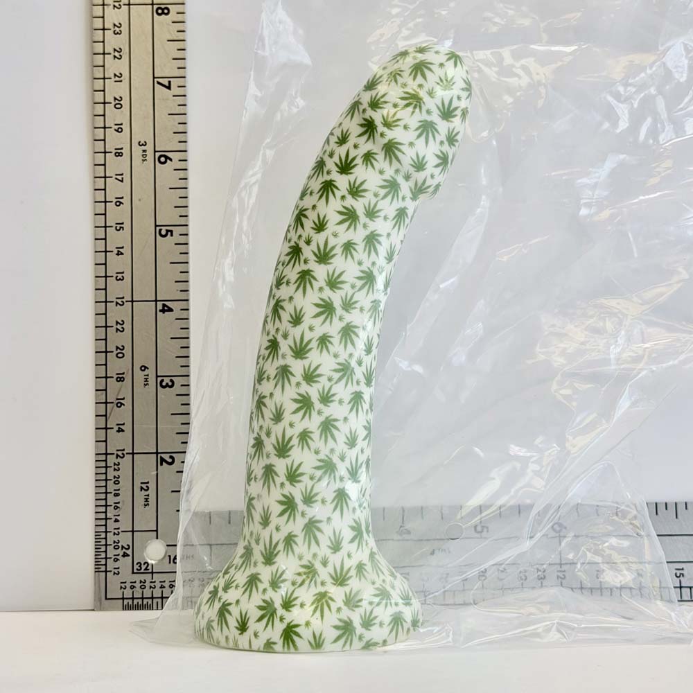 7" Herbal Leaf Silicone Dildo | Vault Sample